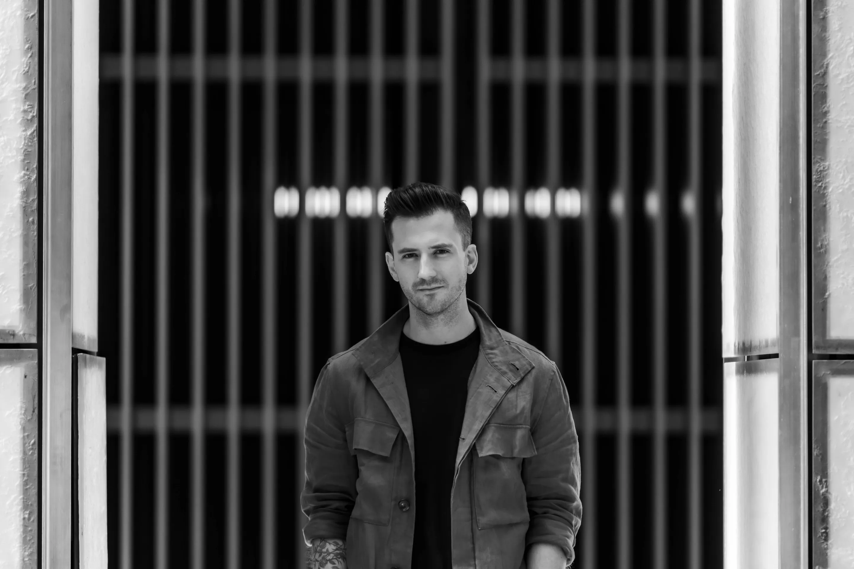 personal branding, lifestyle portrait image, black and white portrait, graphic designer